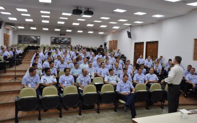 Presidente do TRF2 fala sobre “guerra assimétrica reversa” para oficiais da Força Aérea