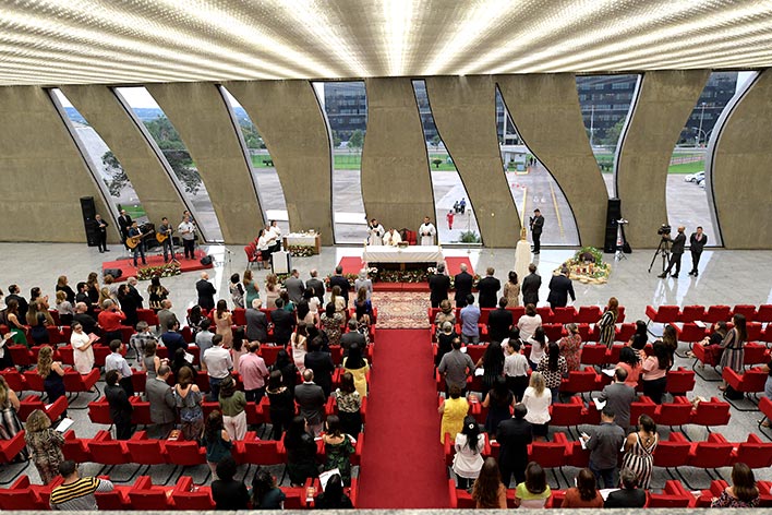 Missa de Natal no STJ reúne ministros e servidores