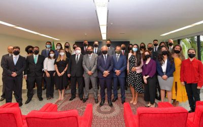 STJ dá posse a mais 25 servidores aprovados no concurso de 2018