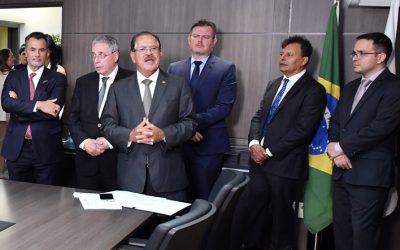 Presidente do STJ prestigia assinatura de convênio entre entidades representativas dos cartórios e da Justiça estadual