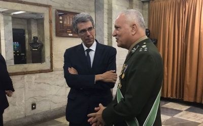 Presidente do TRF2 prestigia solenidade no Comando Militar do Leste