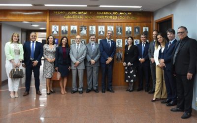 Seção Judiciária do RJ homenageia juíza Paula Provedel com foto na galeria de ex-diretores do Foro