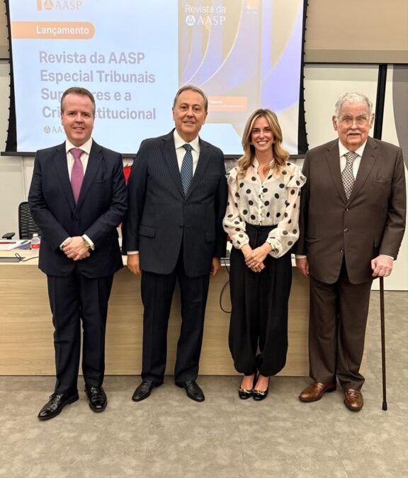 Desafios enfrentados por Tribunais Superiores marca lançamento de Revista Especial da AASP